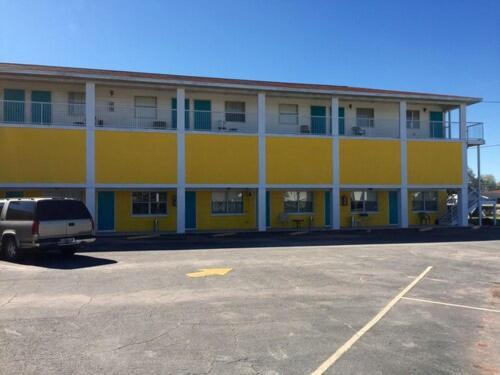 Economy Suites Winter Haven Exterior photo